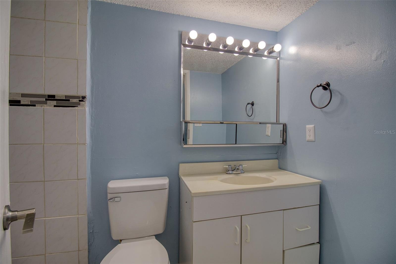 6334 Newtown Cir #34b4 Property Photo 15
