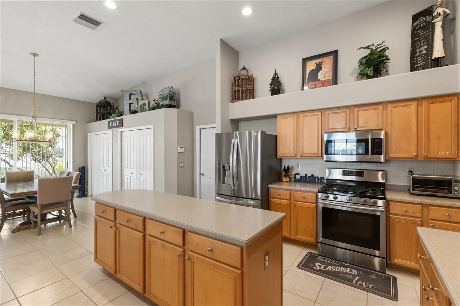 10236 Estuary Dr Property Photo 6