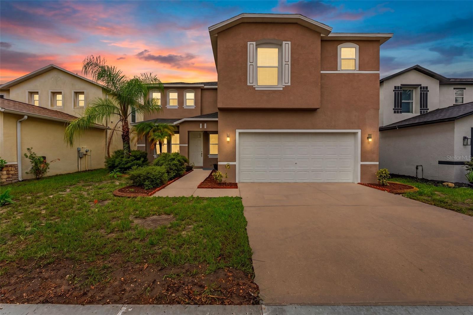 10319 Boyette Creek Blvd Property Photo 1