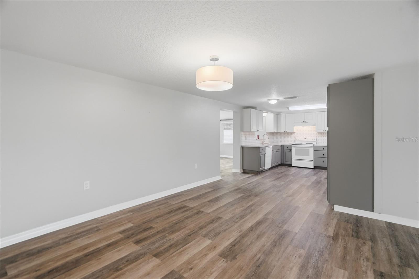 4247 Gulfshore Ct Property Photo 8