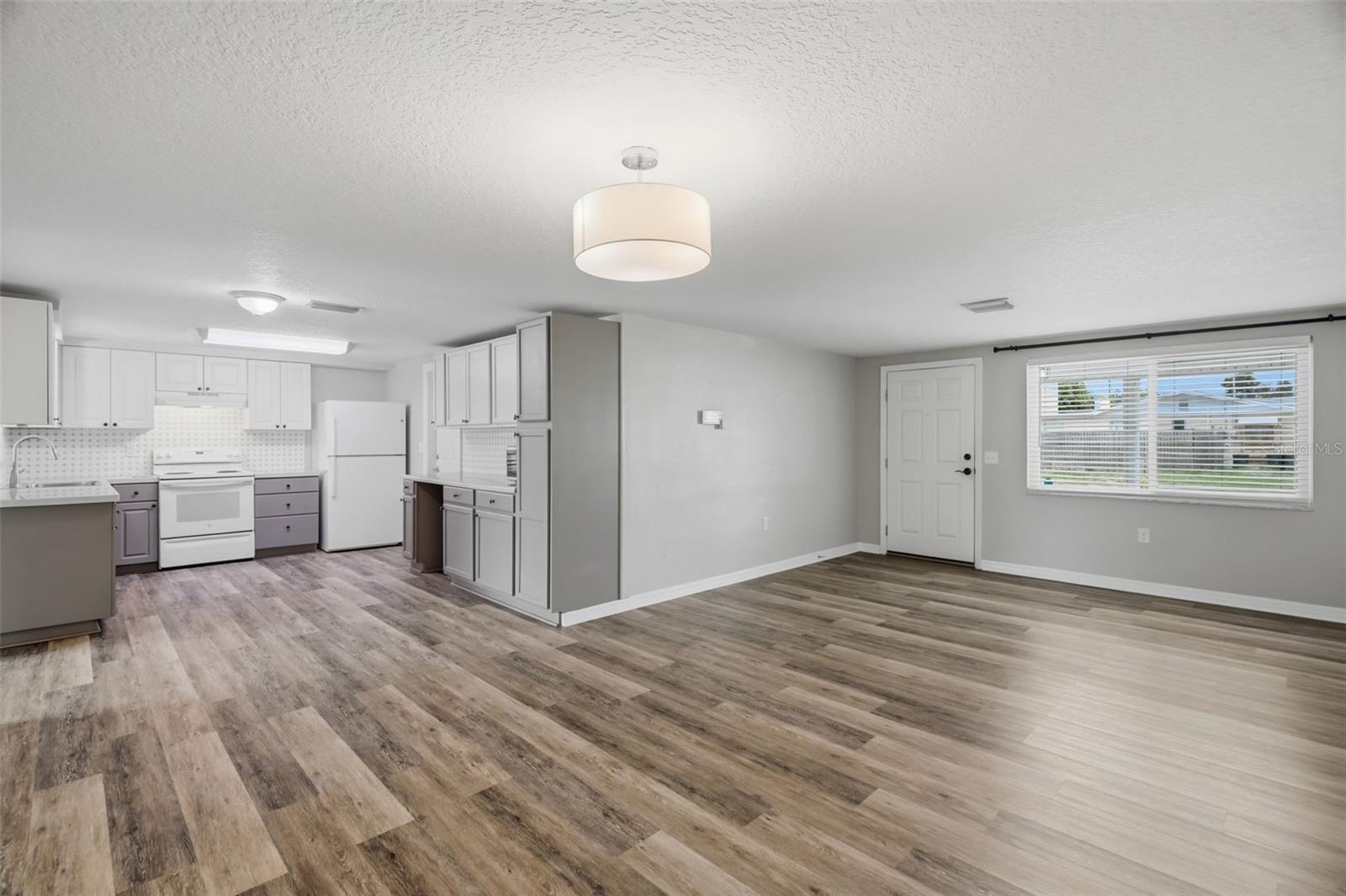 4247 Gulfshore Ct Property Photo 10