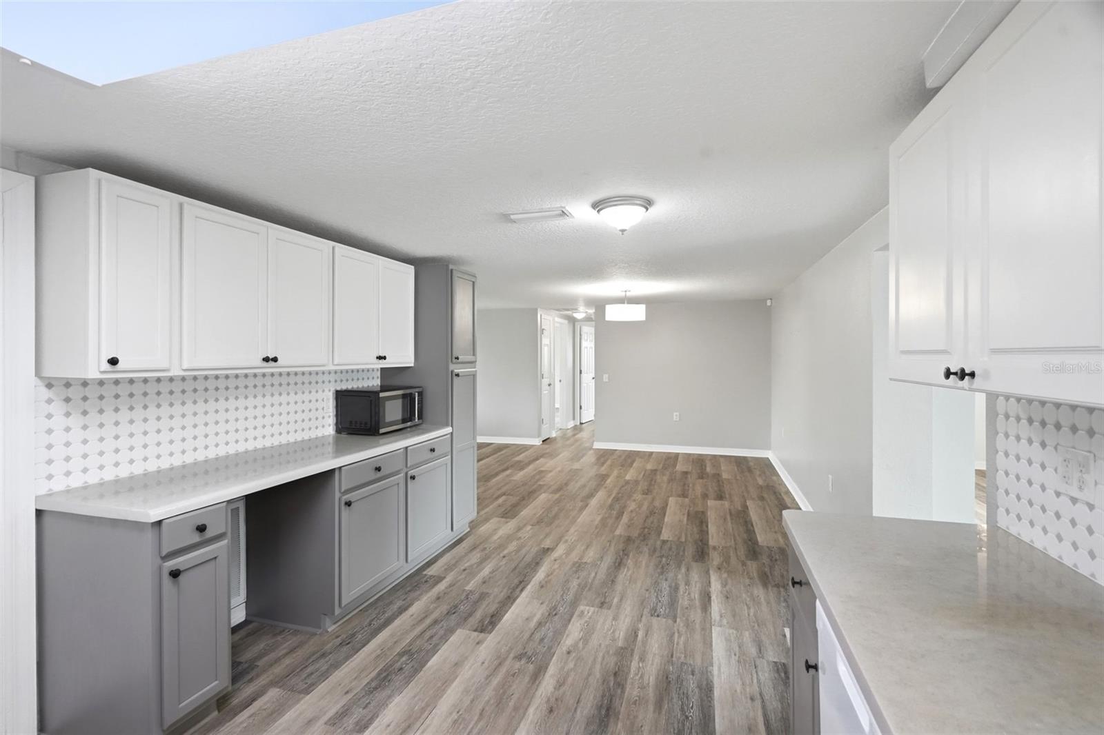 4247 Gulfshore Ct Property Photo 18