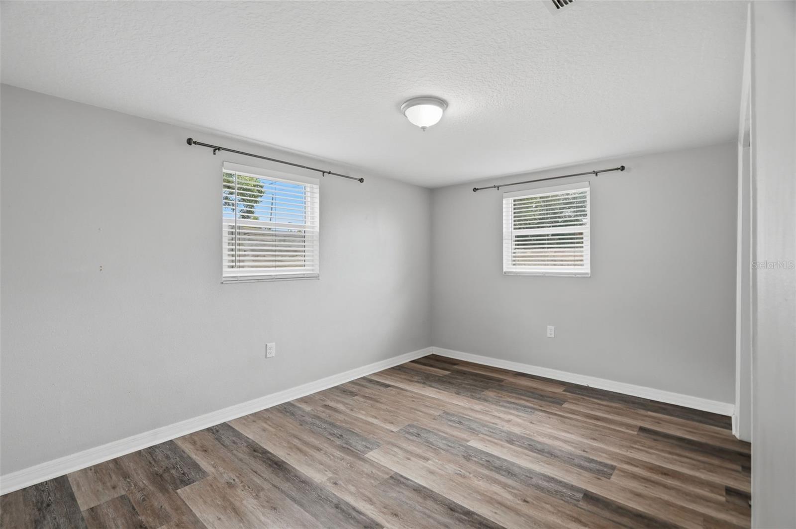 4247 Gulfshore Ct Property Photo 24