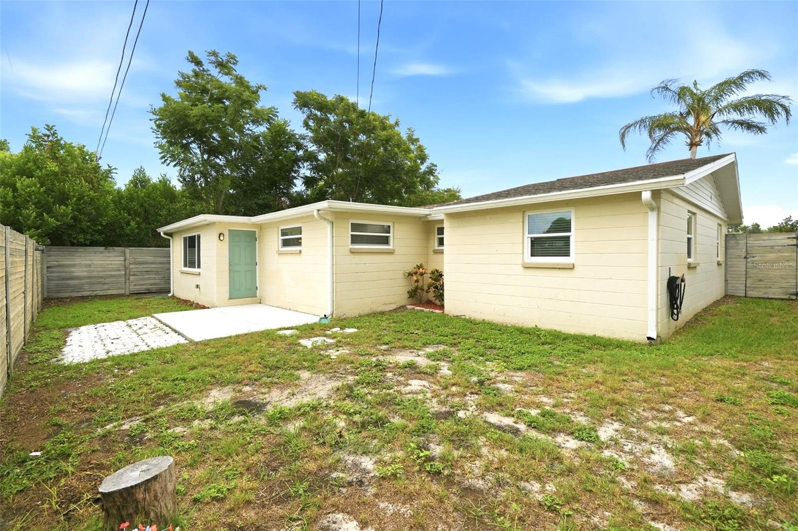 4247 Gulfshore Ct Property Photo 33