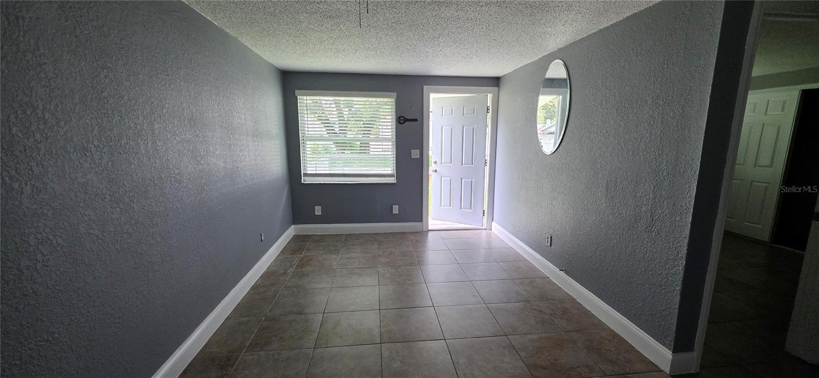 1308 E Yukon St #b Property Photo 5