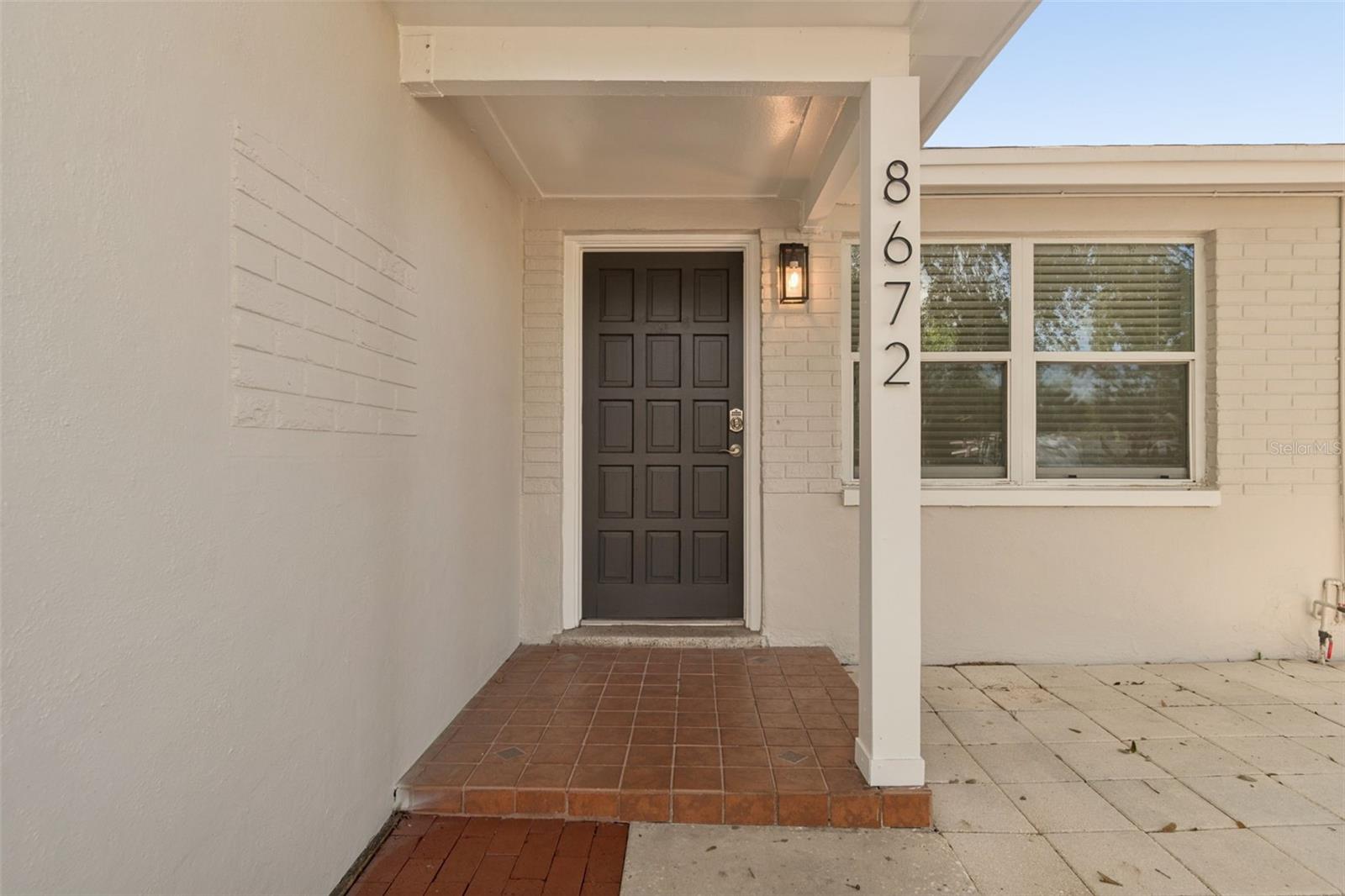 8672 78th Pl Property Photo 3