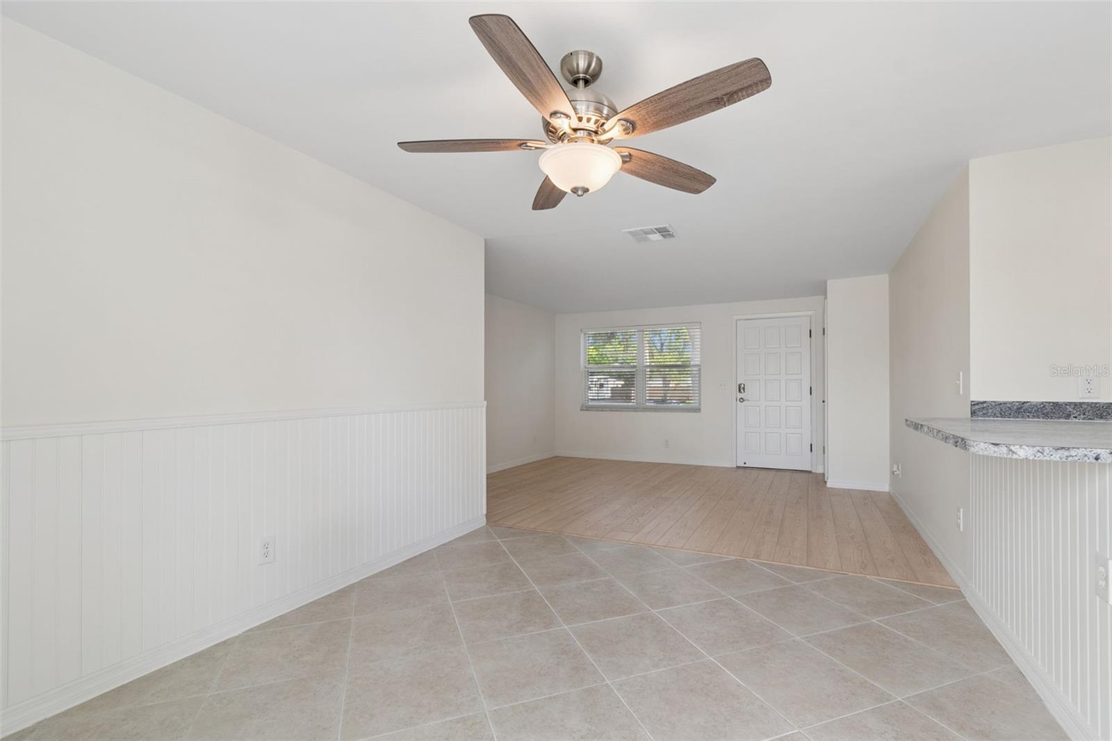 8672 78th Pl Property Photo 10