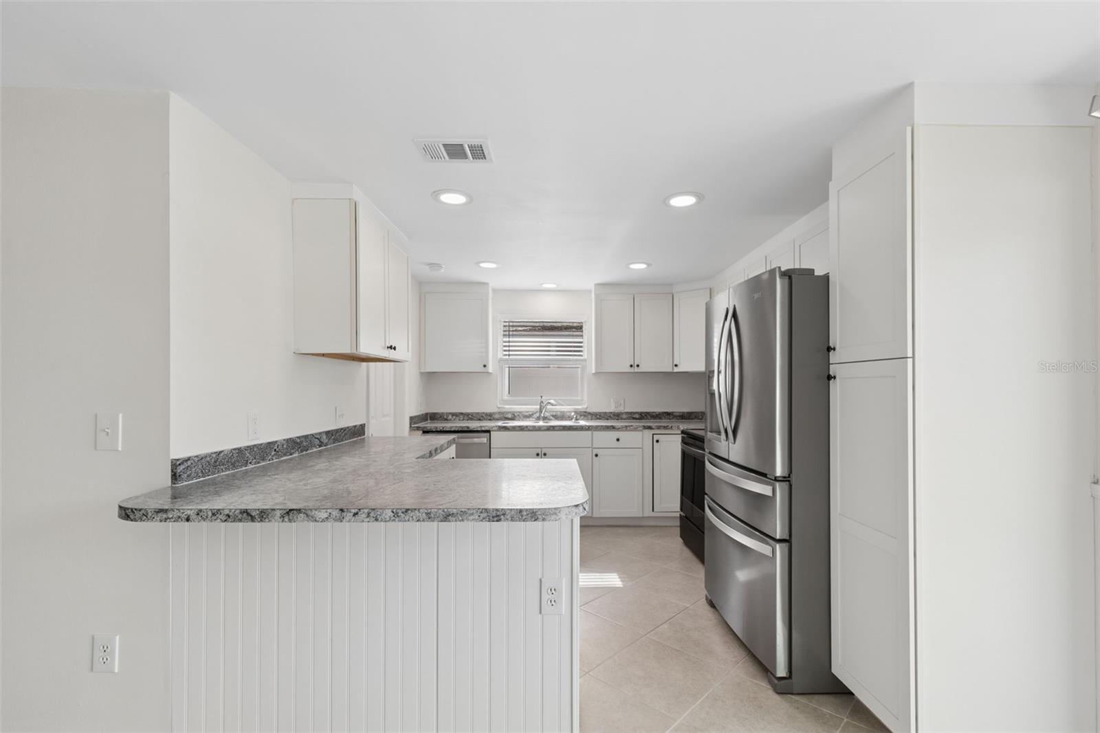 8672 78th Pl Property Photo 12