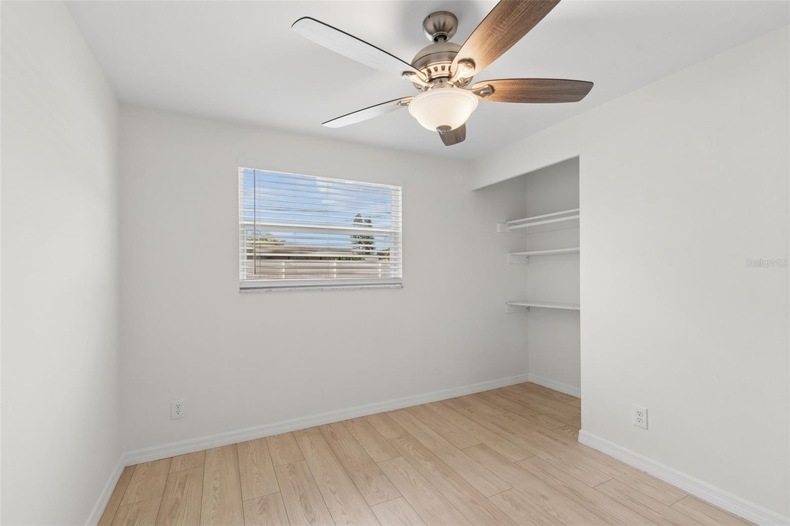 8672 78th Pl Property Photo 22