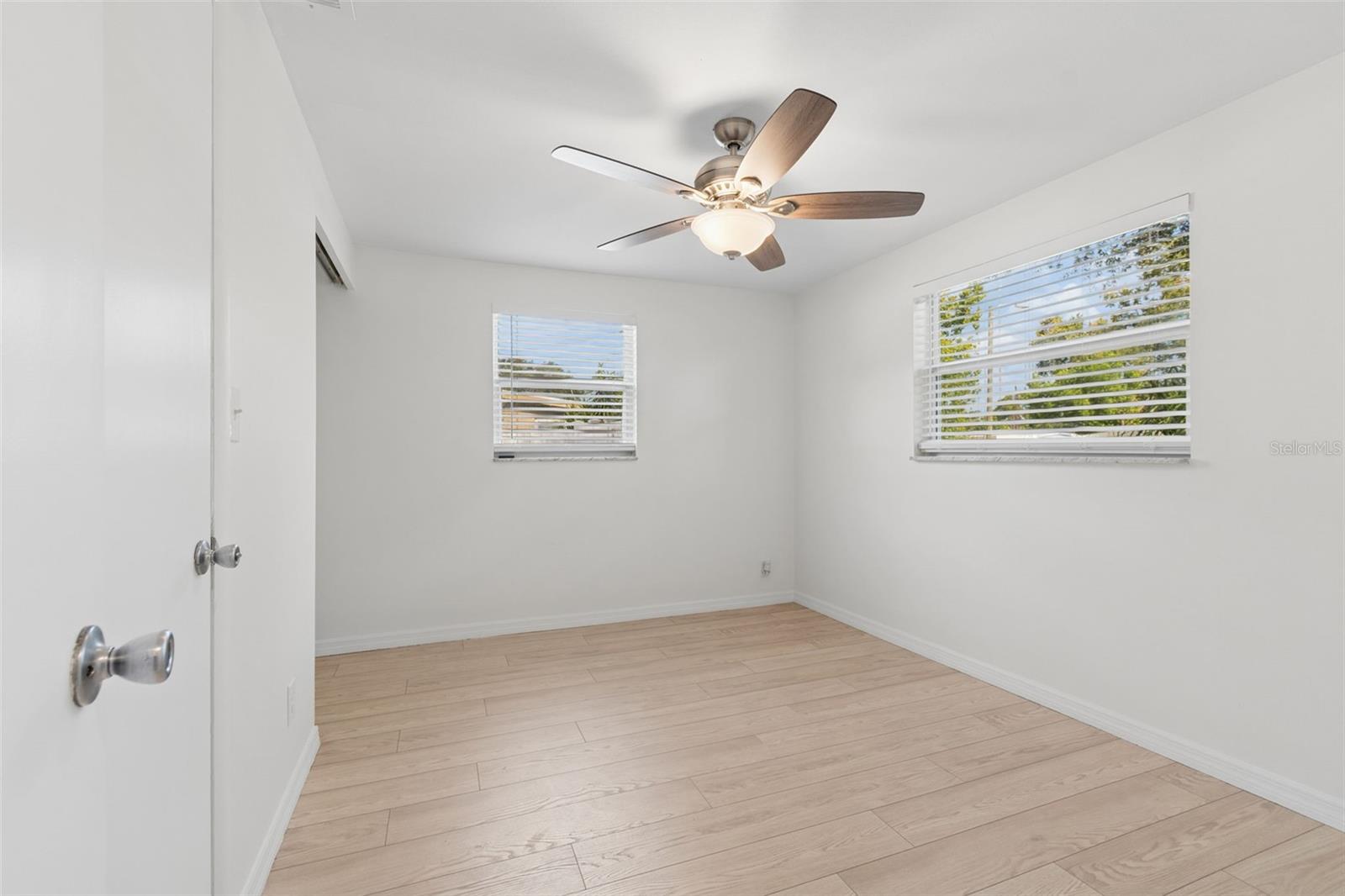 8672 78th Pl Property Photo 27