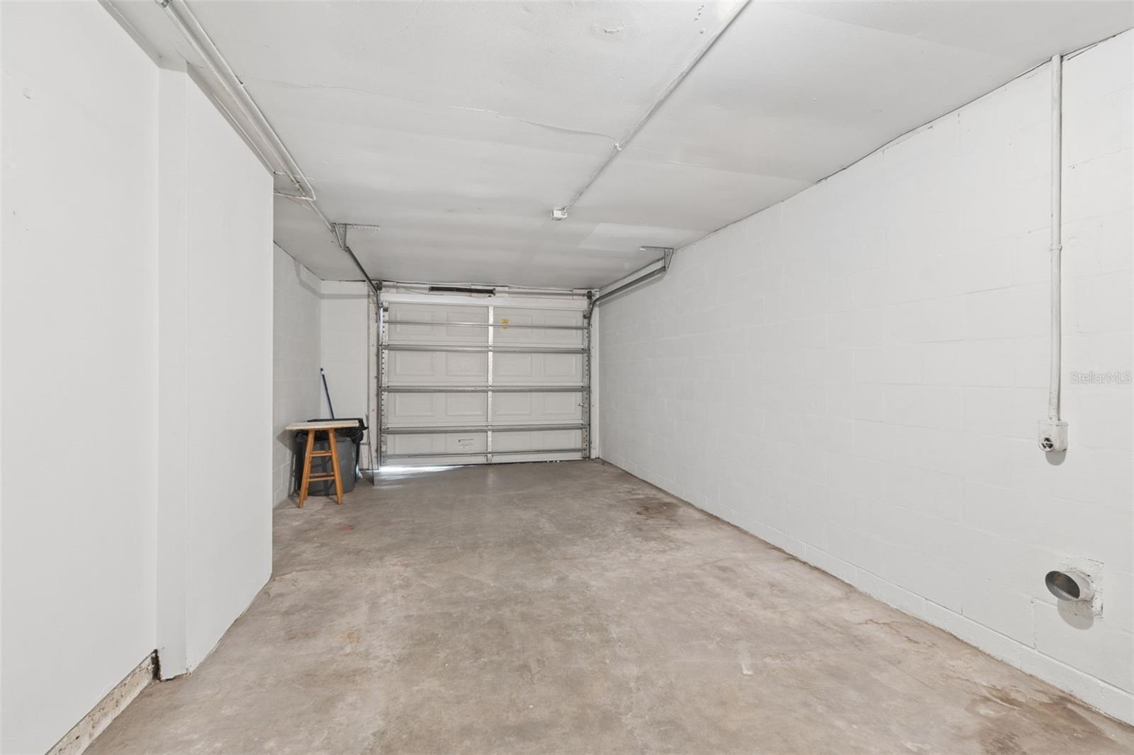 8672 78th Pl Property Photo 31