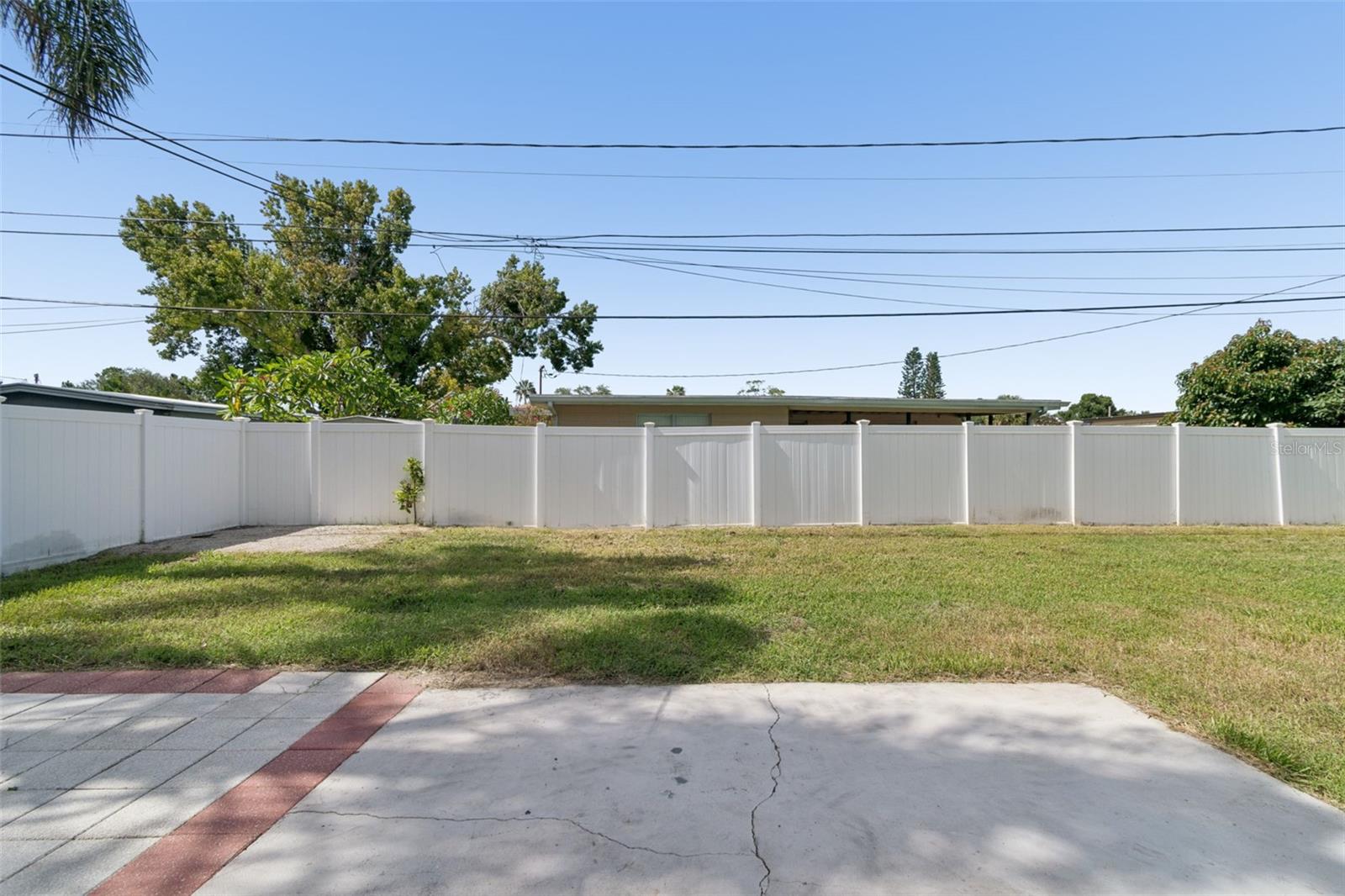 8672 78th Pl Property Photo 33