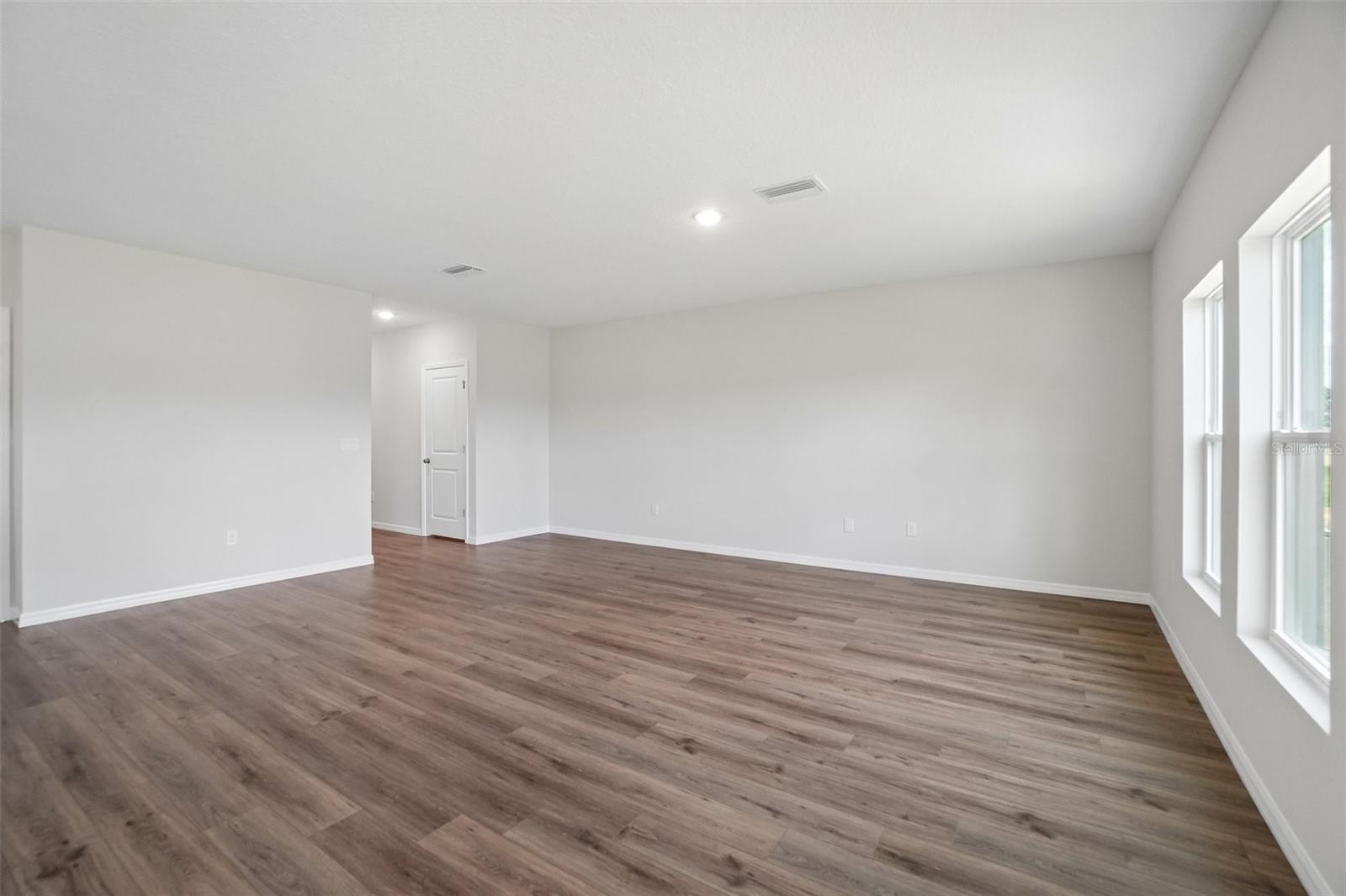 36564 Sagemoor Dr Property Photo 3