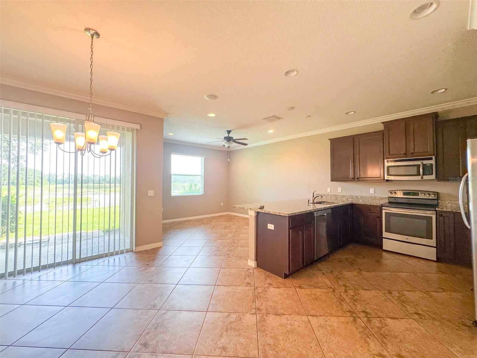 27015 Juniper Bay Dr Property Photo 4