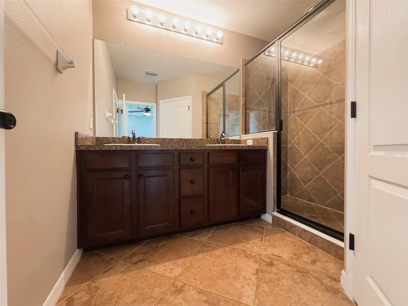 27015 Juniper Bay Dr Property Photo 14