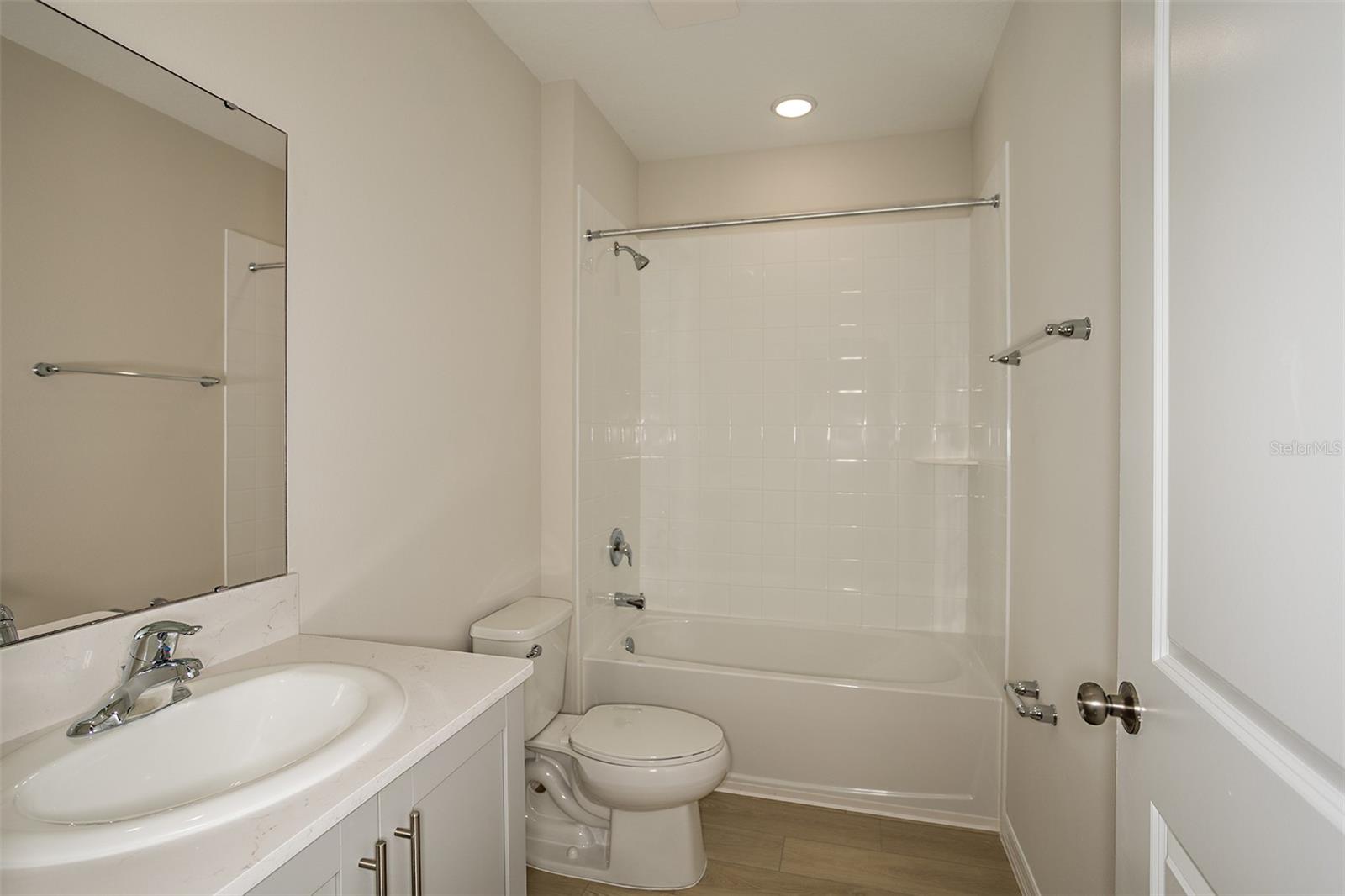 15213 Maude Landing Loop Property Photo 6