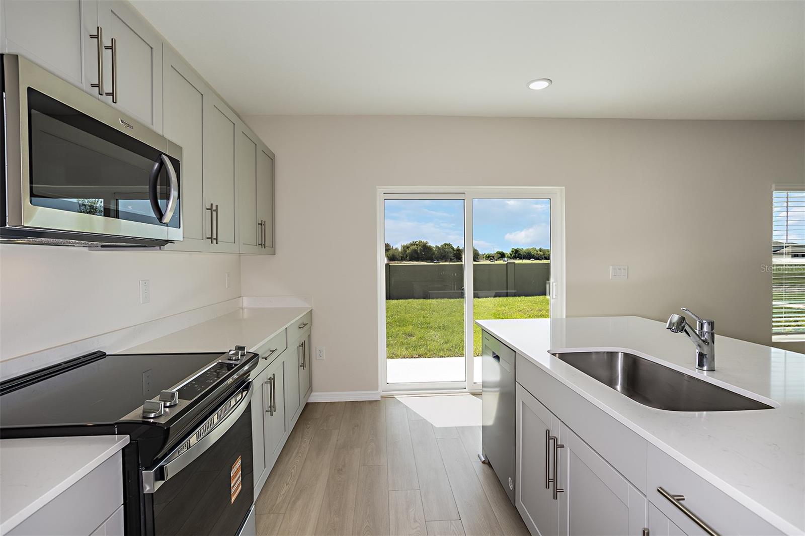 15213 Maude Landing Loop Property Photo 10