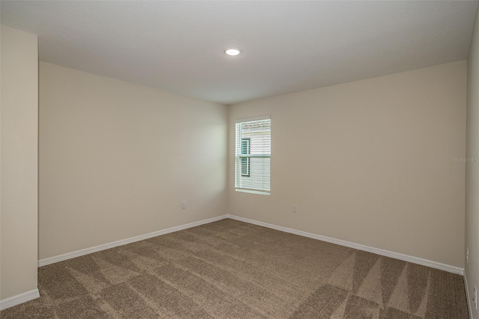 15213 Maude Landing Loop Property Photo 16