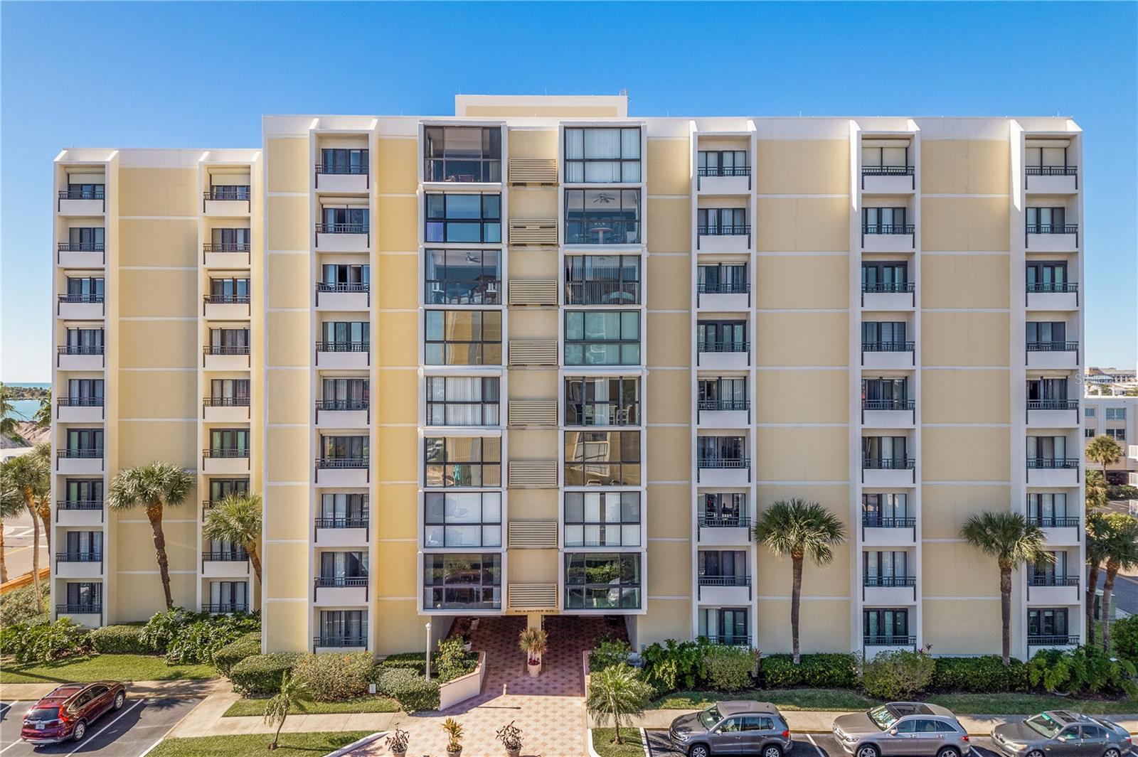 800 S Gulfview Blvd #403 Property Photo 2