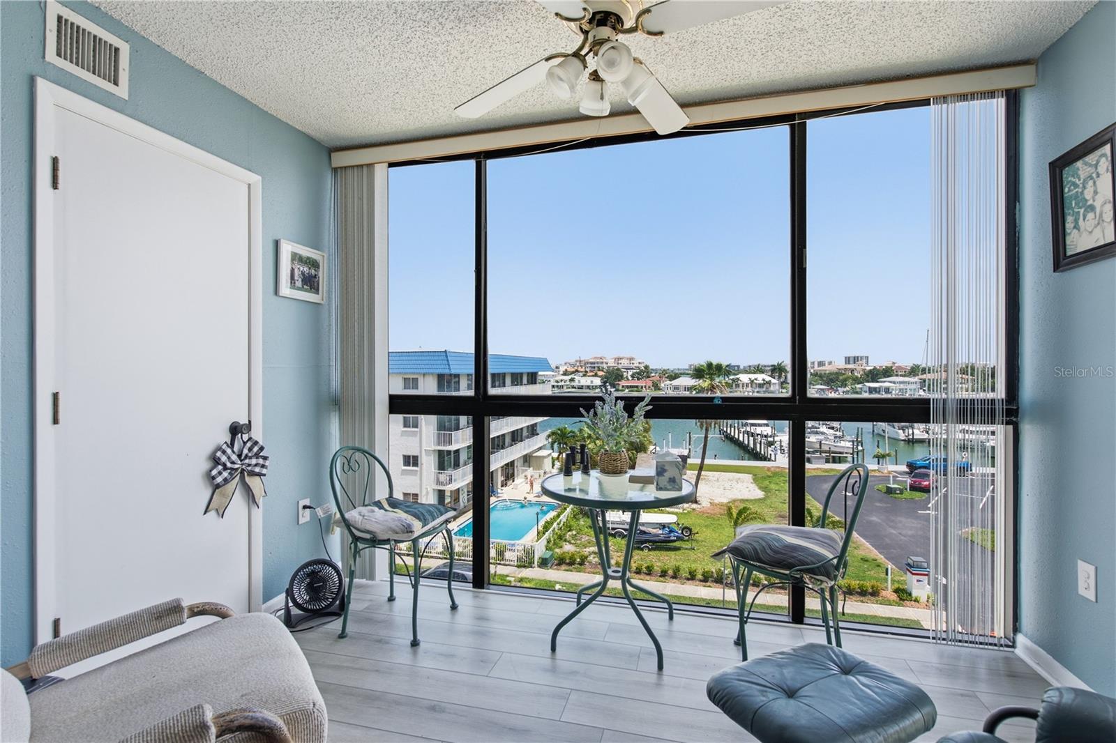 800 S Gulfview Blvd #403 Property Photo 12