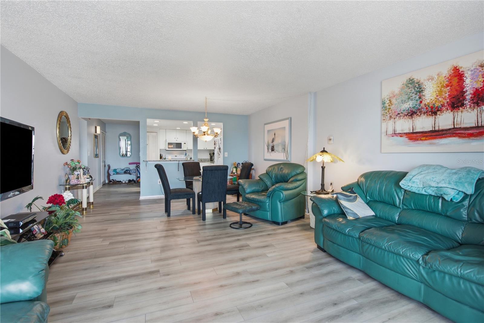 800 S Gulfview Blvd #403 Property Photo 15