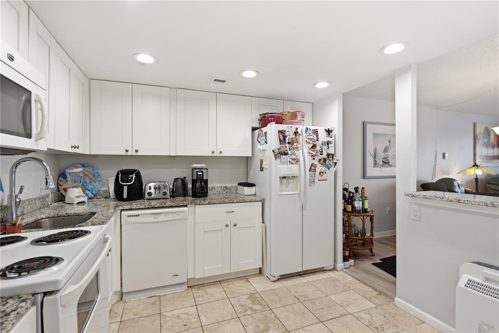 800 S Gulfview Blvd #403 Property Photo 19