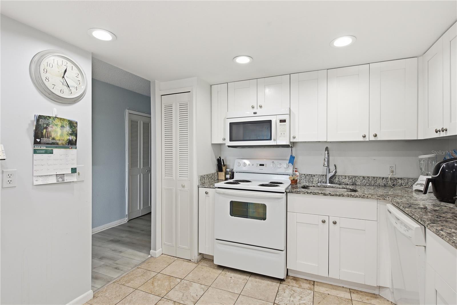 800 S Gulfview Blvd #403 Property Photo 22