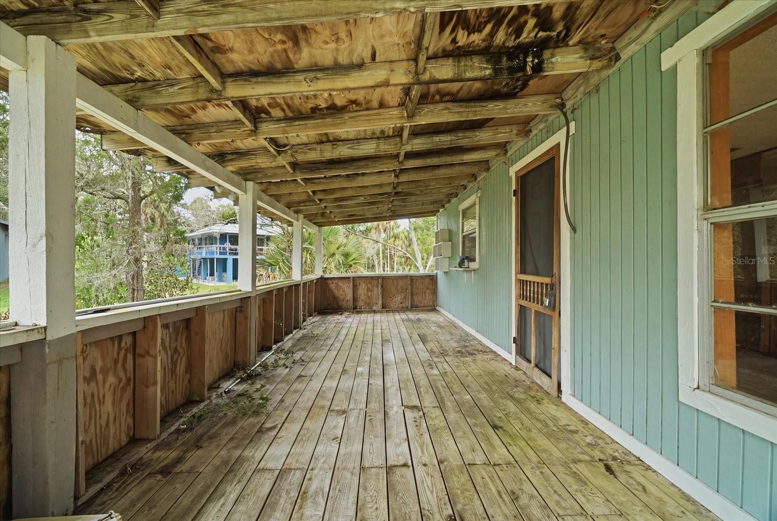 14496 & 14498 W Captain Ct Property Photo 3