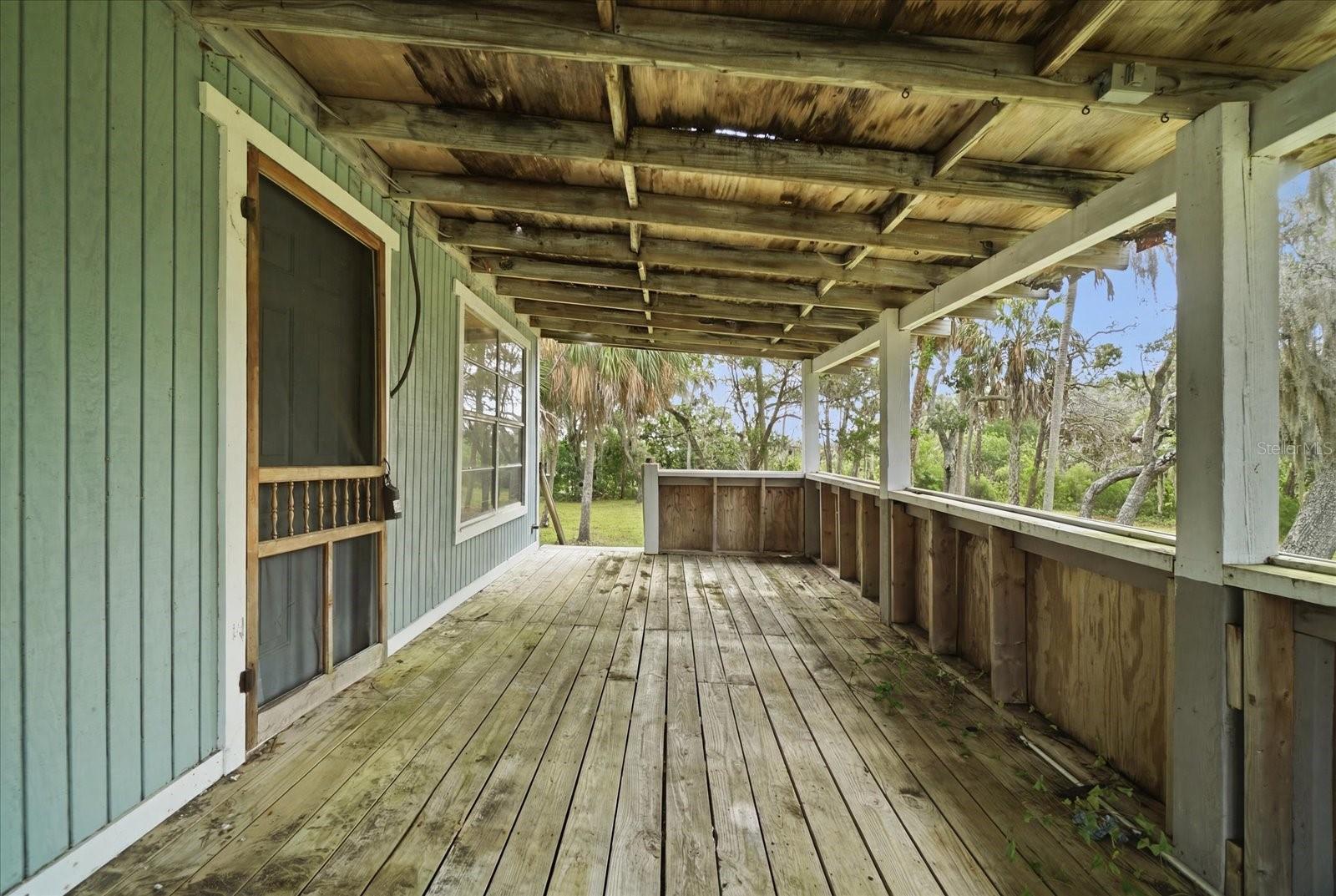 14496 & 14498 W Captain Ct Property Photo 13