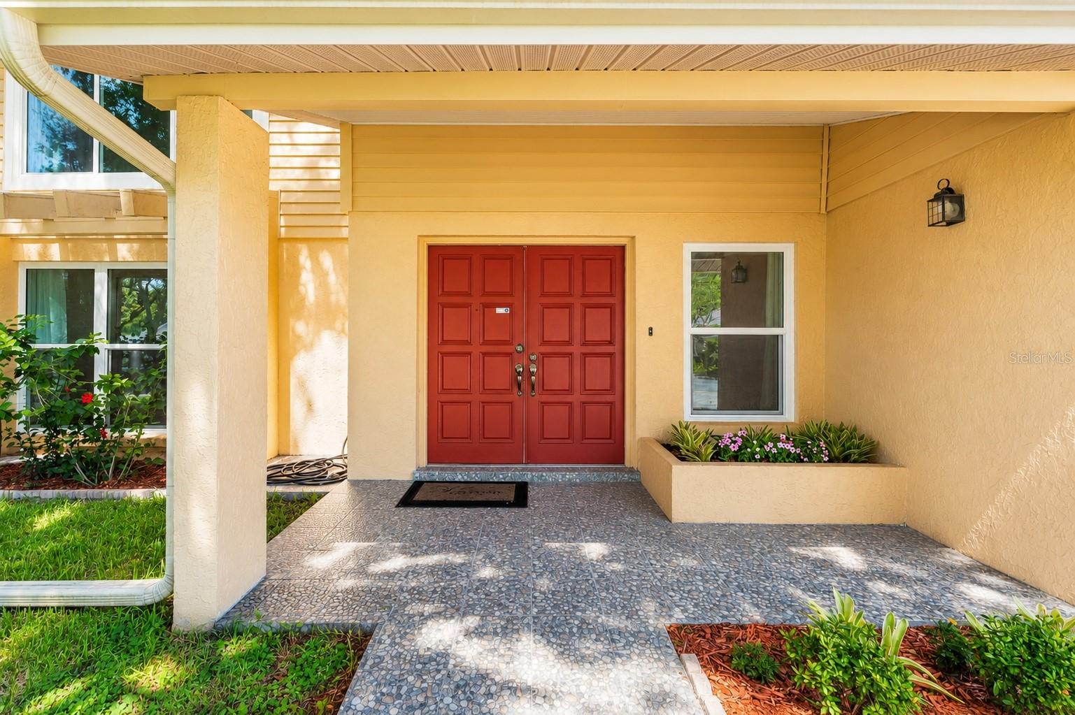 10904 Autumn Oak Pl Property Photo 2