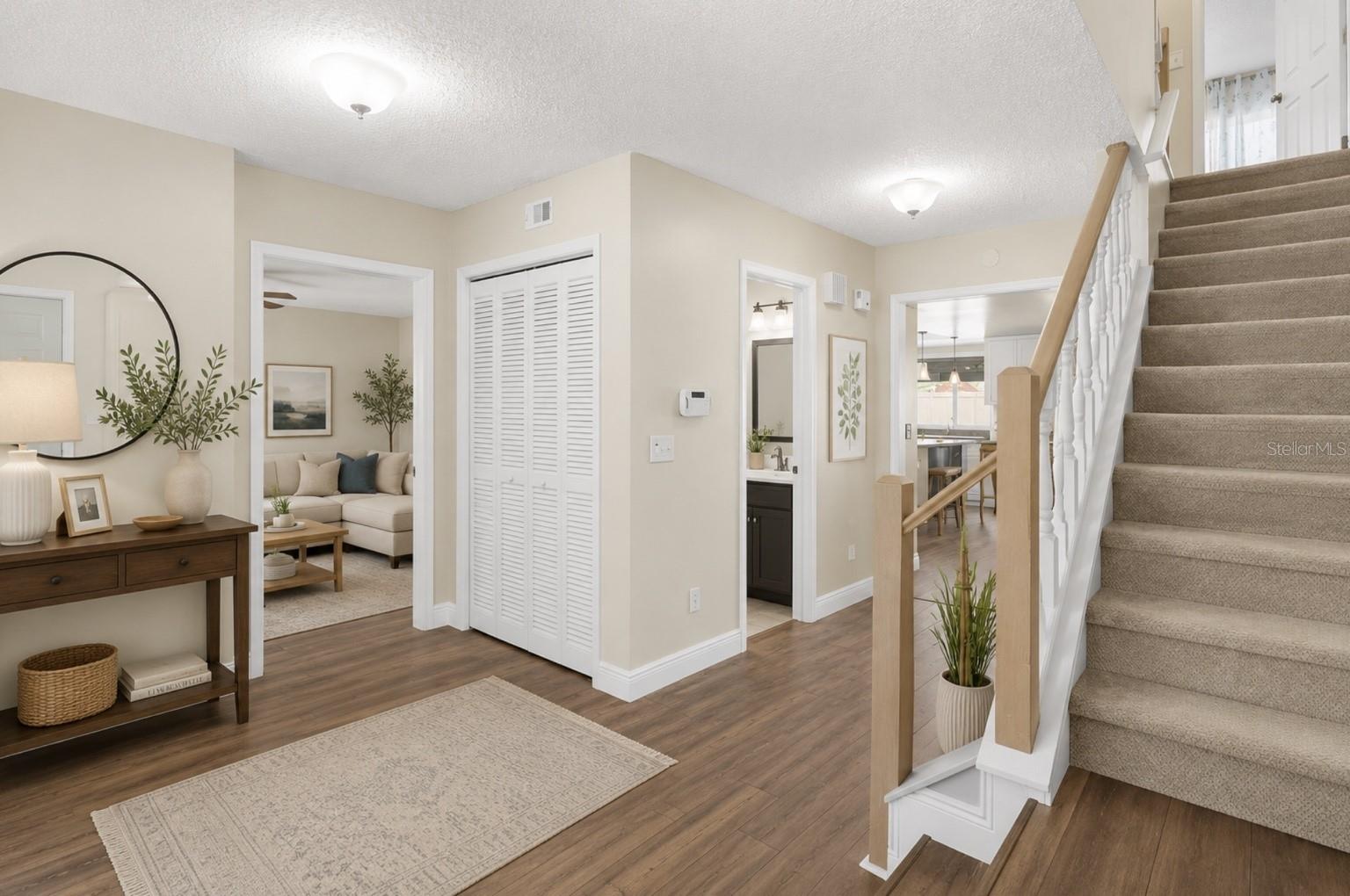 10904 Autumn Oak Pl Property Photo 3