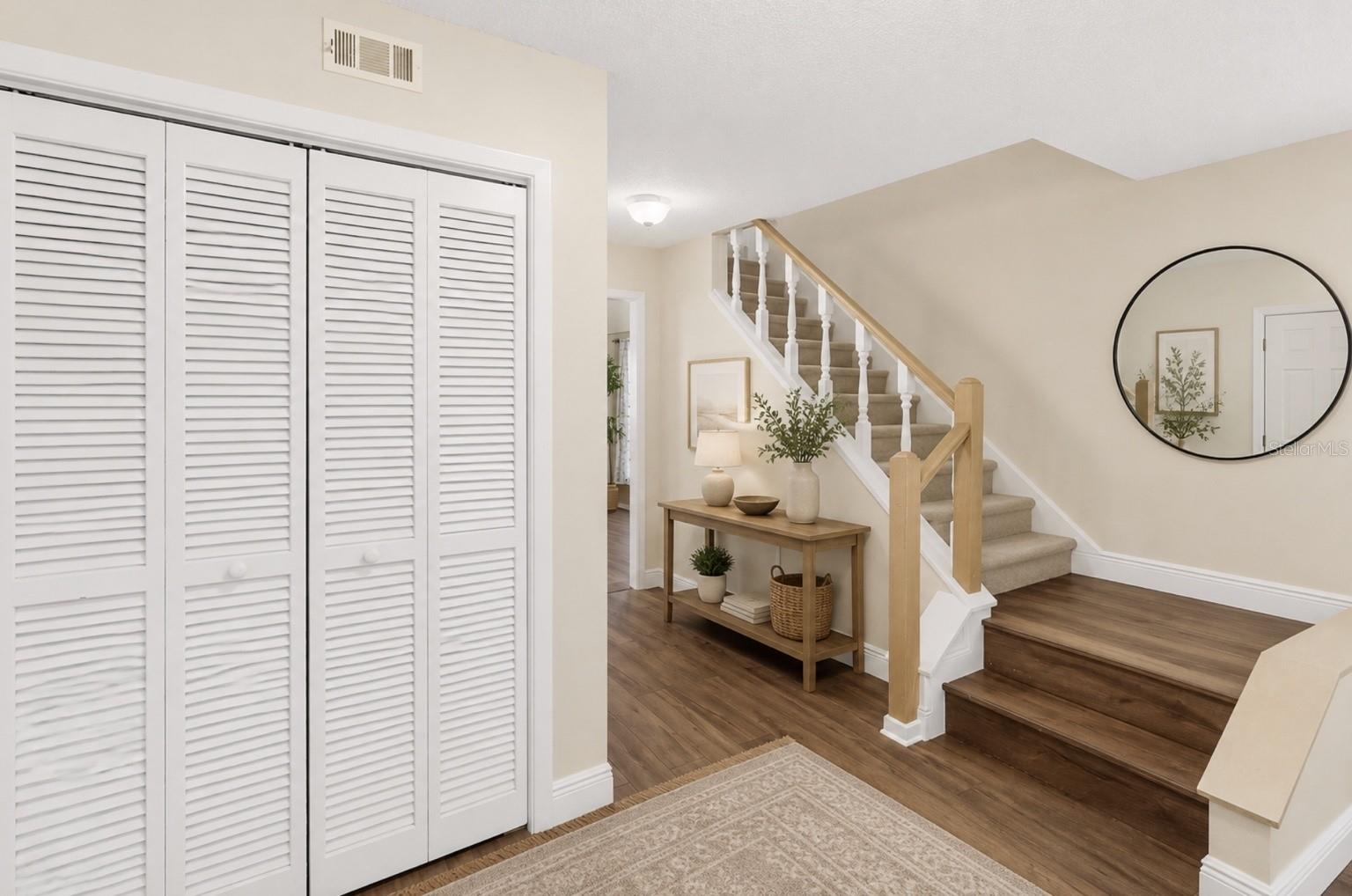 10904 Autumn Oak Pl Property Photo 4