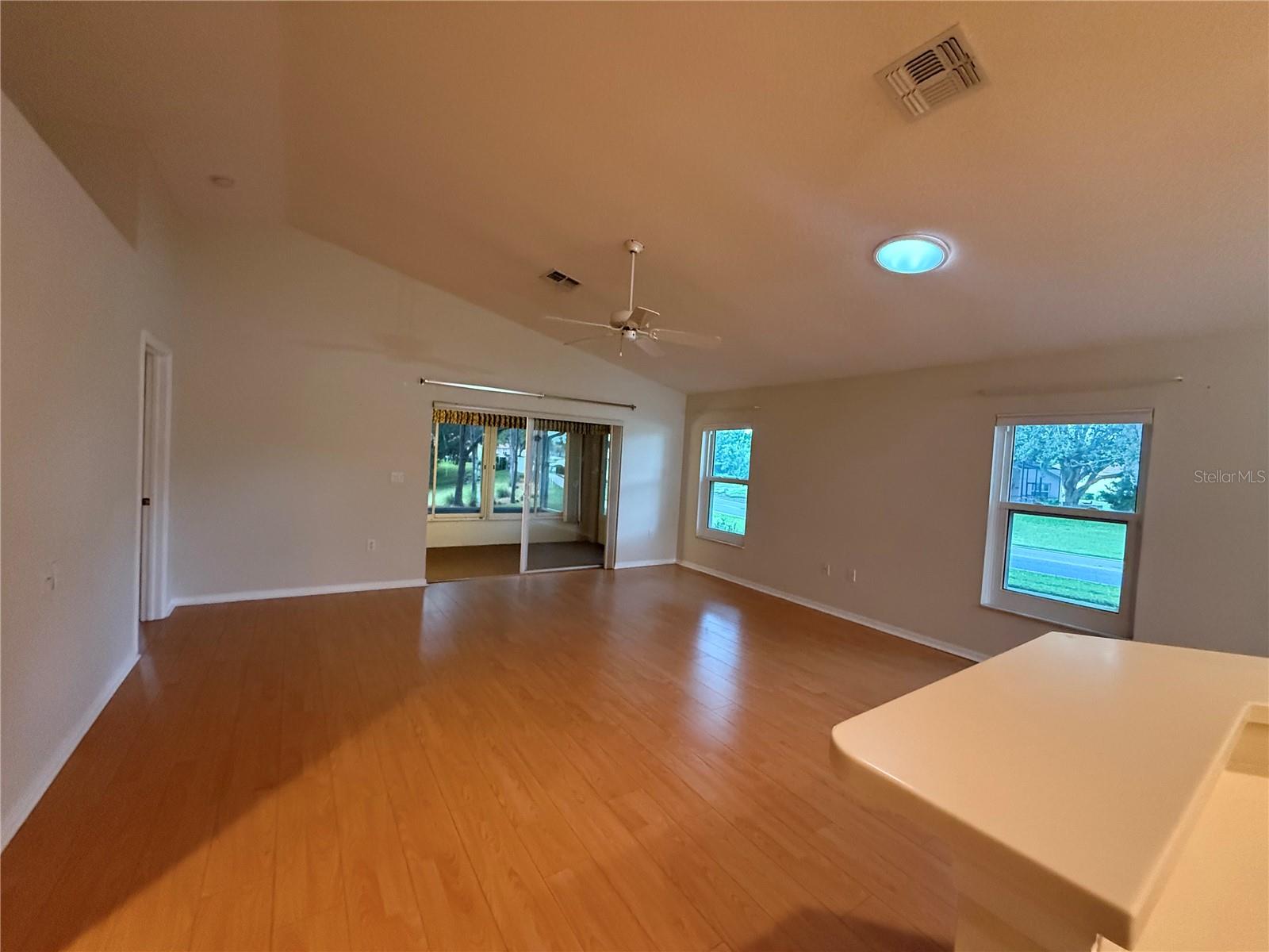 265 Center Oak Cir Property Photo 6