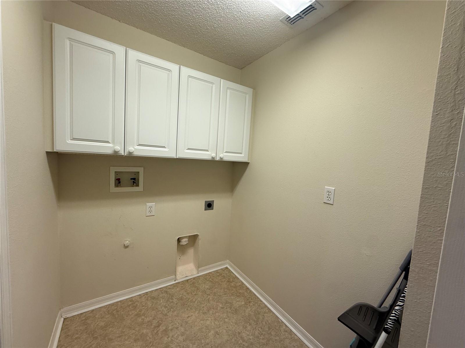 265 Center Oak Cir Property Photo 21