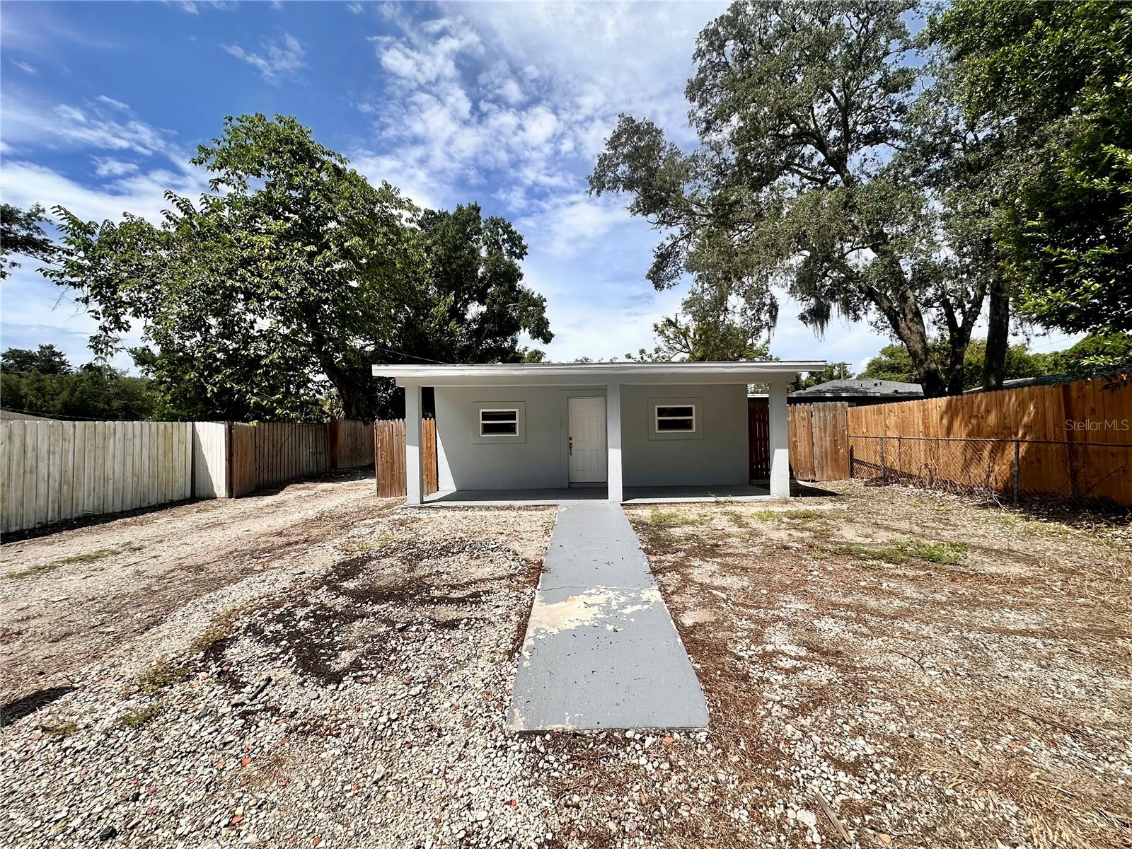 8906 N Albany Ave Property Photo 1