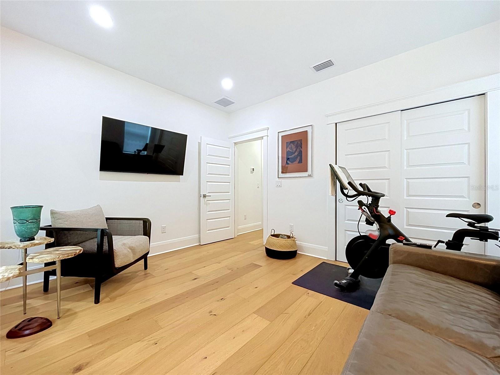 3016 N Massachusetts Ave Property Photo 34