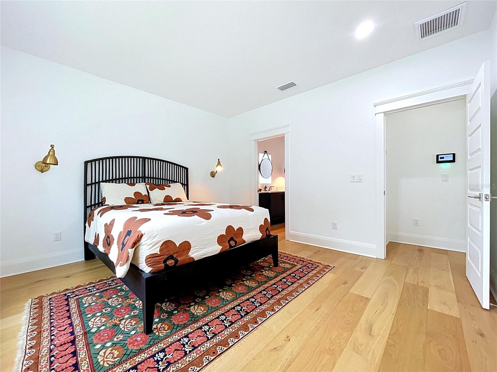 3016 N Massachusetts Ave Property Photo 36