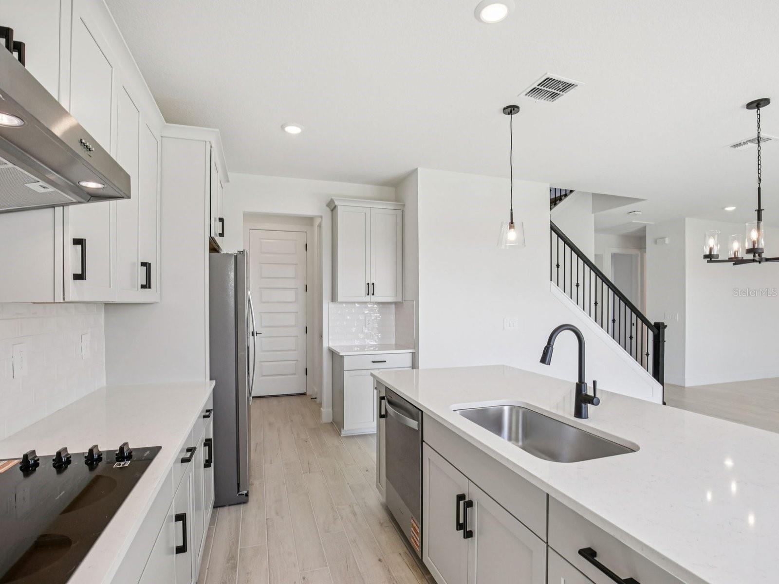116 Shady Edge Loop Property Photo 6