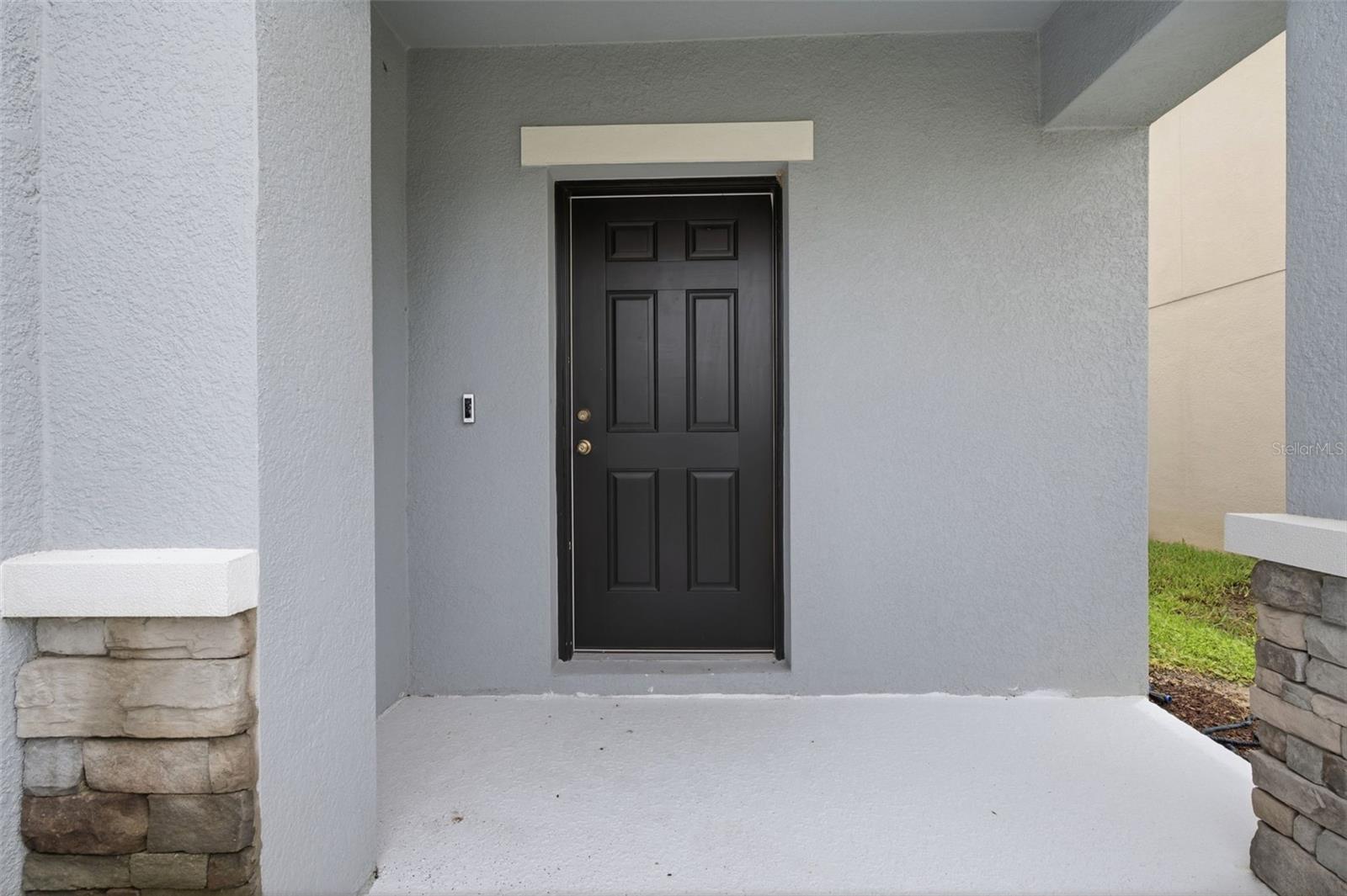 6271 Springmont Loop Property Photo 8