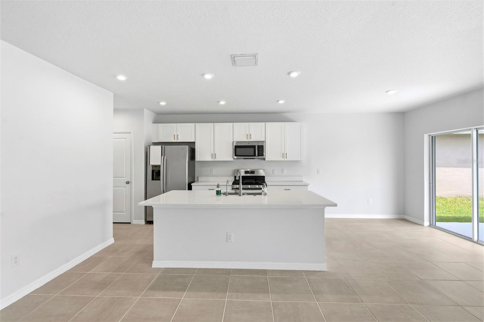 6271 Springmont Loop Property Photo 14