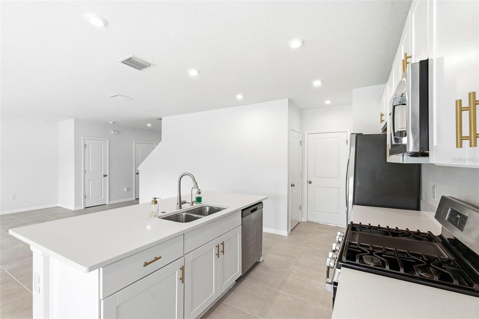 6271 Springmont Loop Property Photo 17