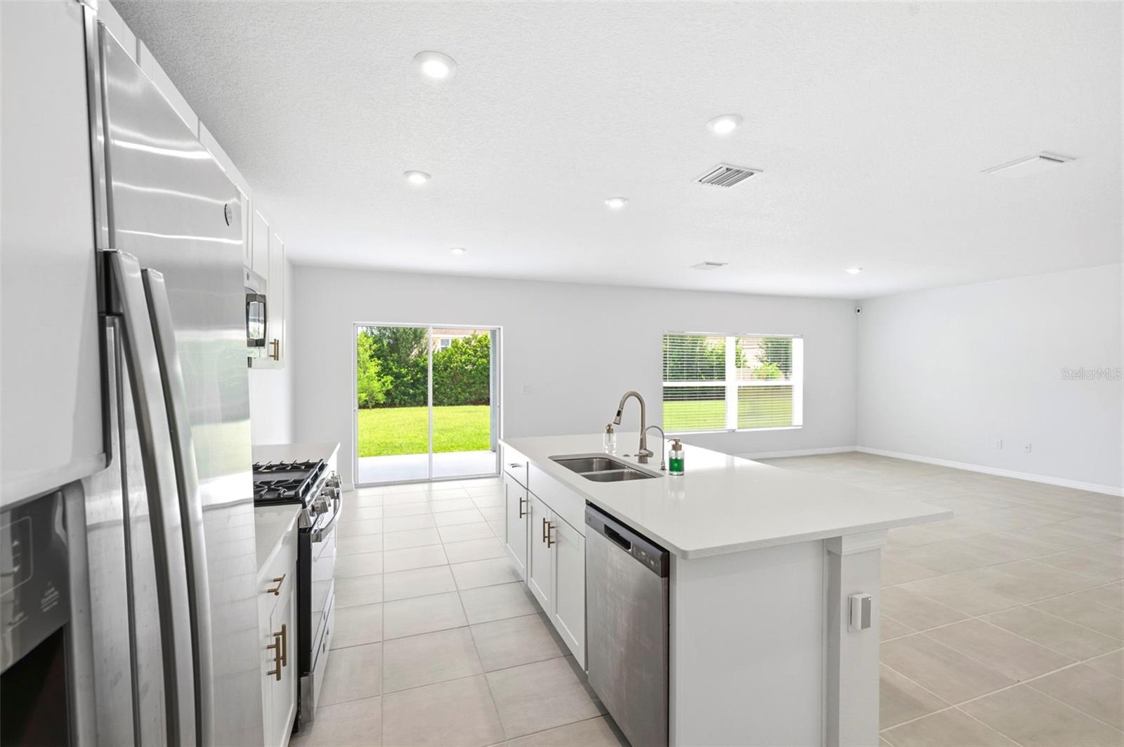 6271 Springmont Loop Property Photo 18