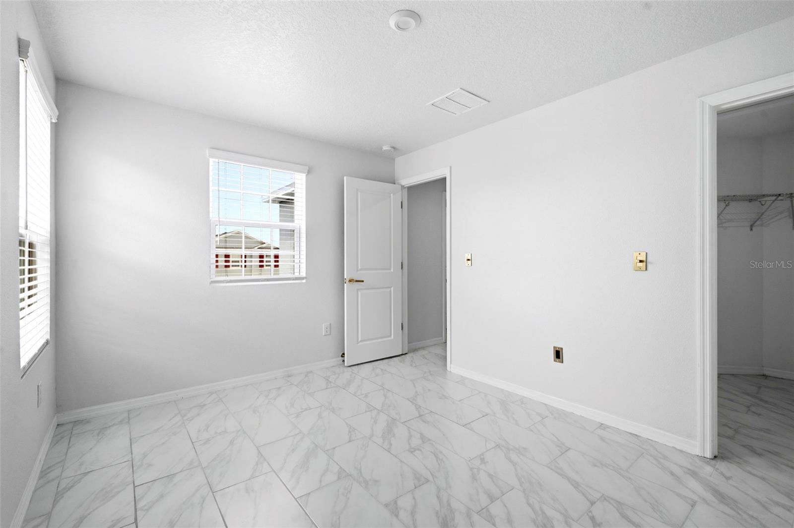 6271 Springmont Loop Property Photo 32