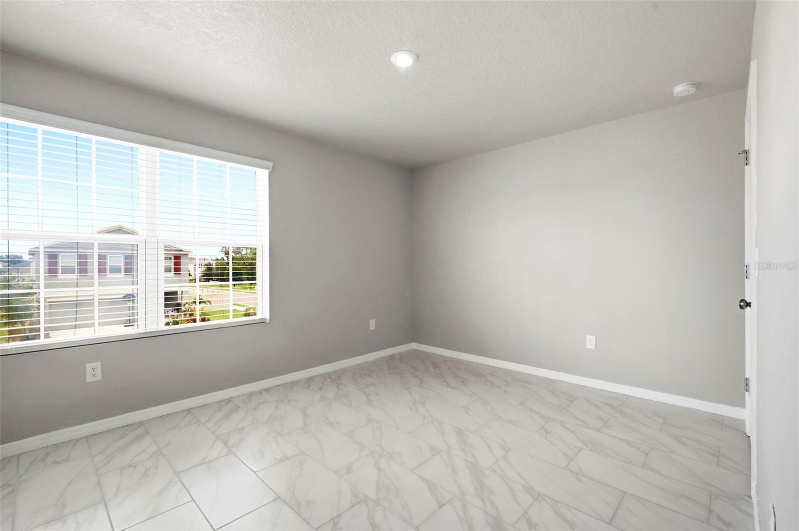 6271 Springmont Loop Property Photo 35