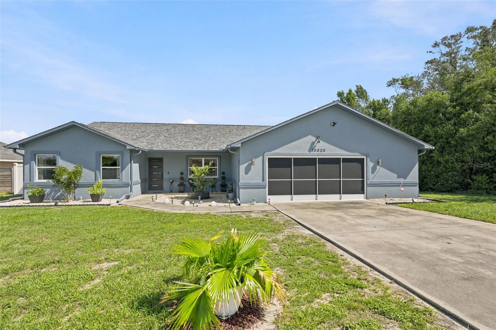13323 STEVES CT Property Photo 1