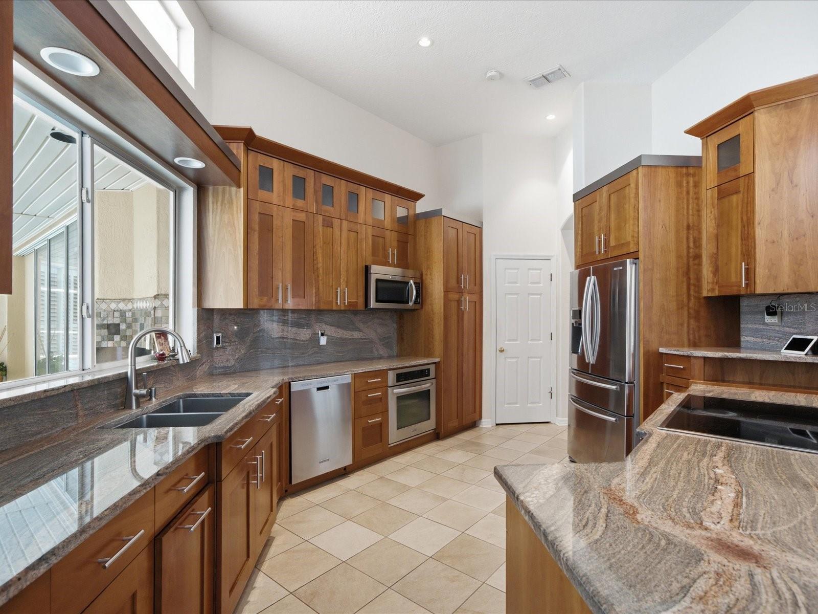 18621 Avenue Capri Property Photo 18