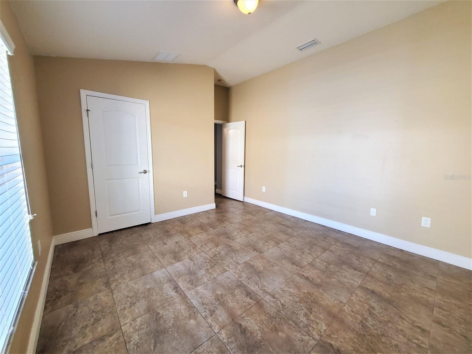 10737 Standing Stone Dr Property Photo 14