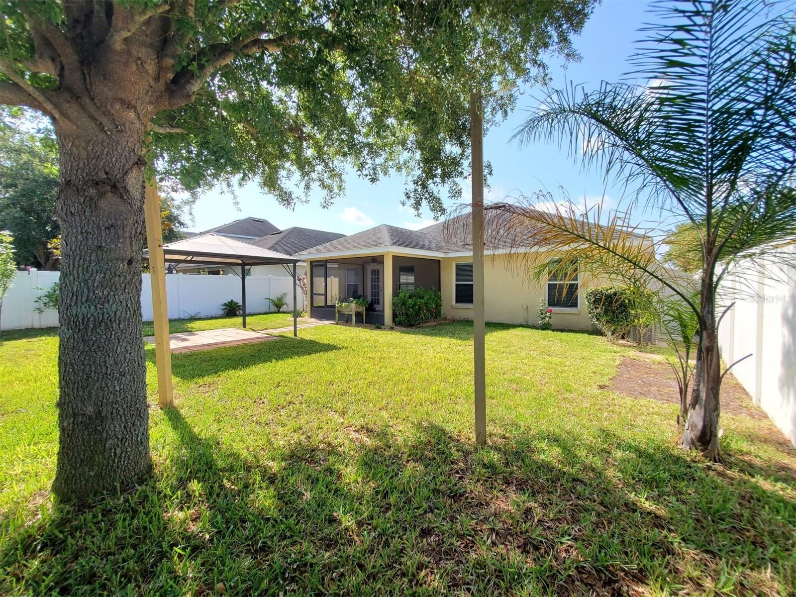 10737 Standing Stone Dr Property Photo 18