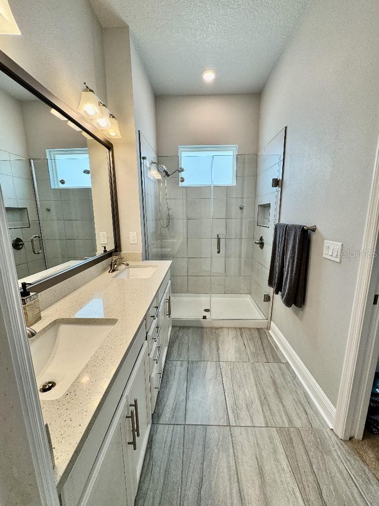 2317 Lindstrom St Property Photo 21