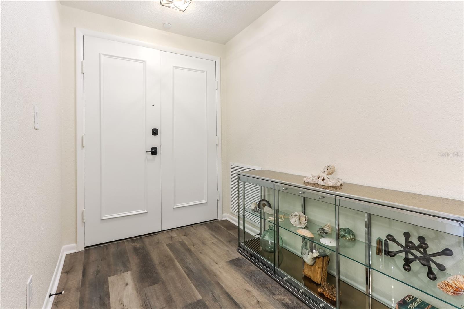 4 Belleview Blvd #205 Property Photo 3